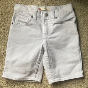 Levi’s 511 slim white jean shorts